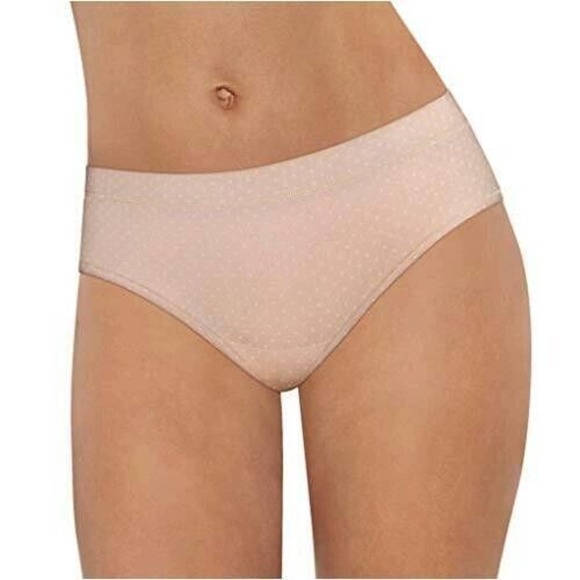 Women's Comfort Devotion‎ Ultra-Light, Latte Pearl Pin Dot, Size M/6 NWT - Picture 1 of 1